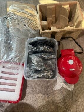 Ash Red 'Minis Galore' Decorative Waffle Maker Packaging